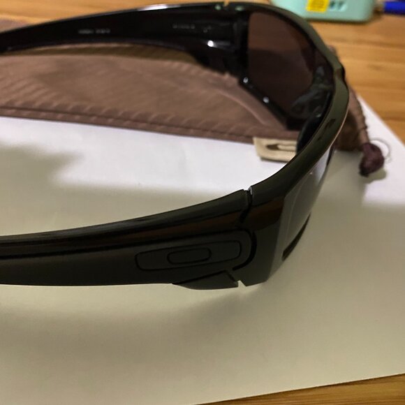 Oakley  Sunglasses - Picture 3 of 6